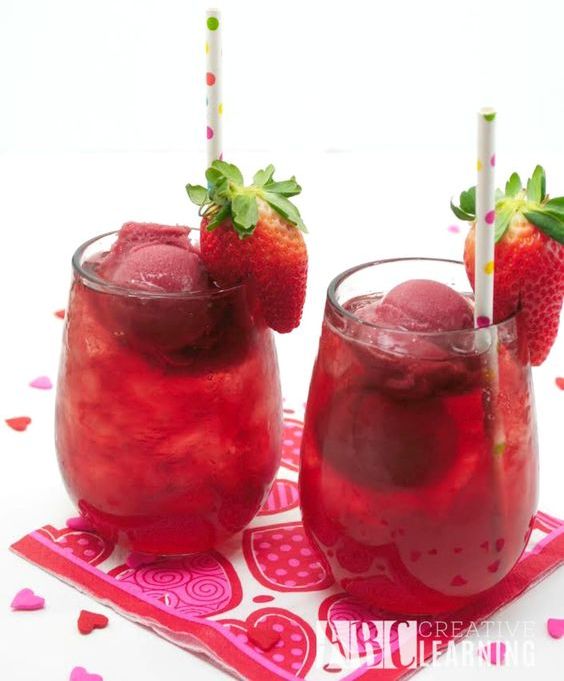 berry punch for kids is a healthy thing and the color matches the holiday idea
