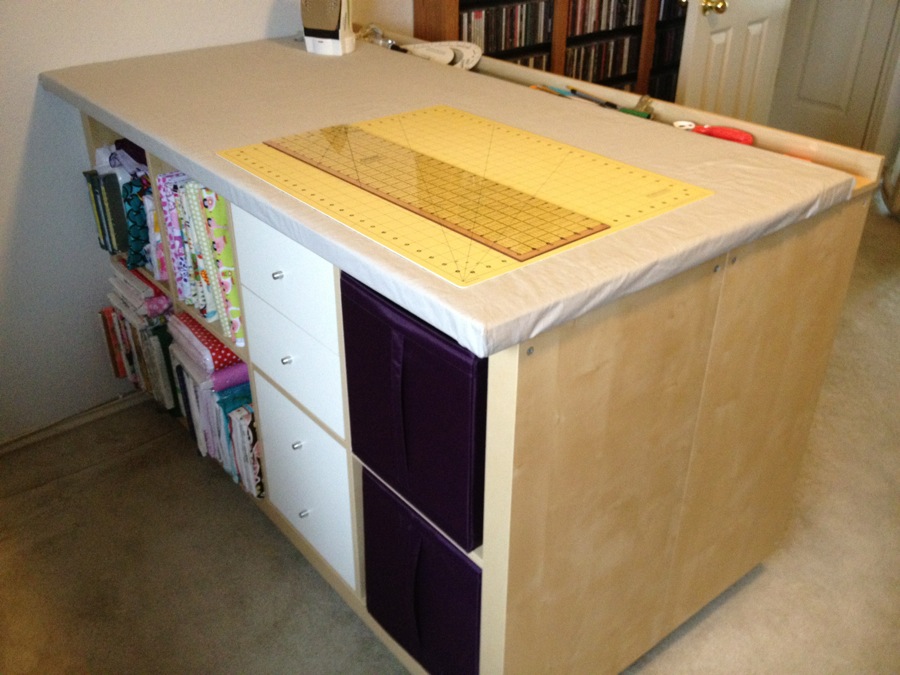 DIY Expedit crafting, sewing and cutting table (via www.ikeahackers.net)