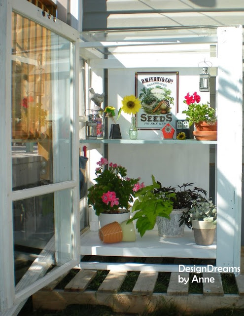 DIY baby greenhouse of old windows (via https:)
