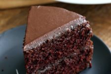 DIY vegan chocolate cake with chocolate peanut butter ganache