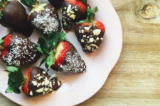 DIY maca Mexican chocolate covered strawberries