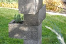 08 cinder block vertical planter for a modern space can be easily DIYed