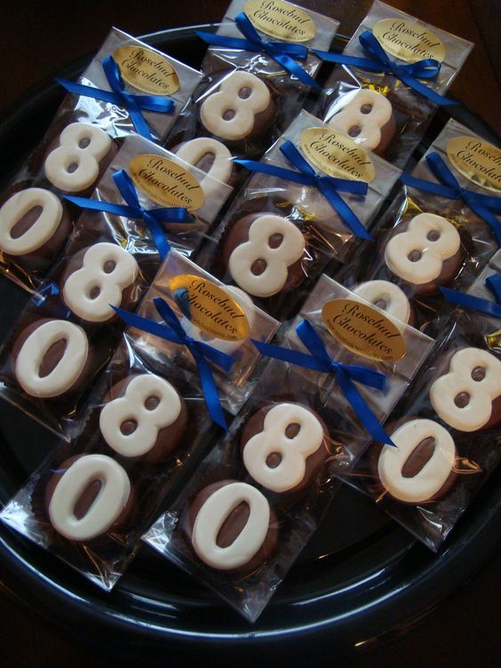 chocolate double oreo cookie party favors