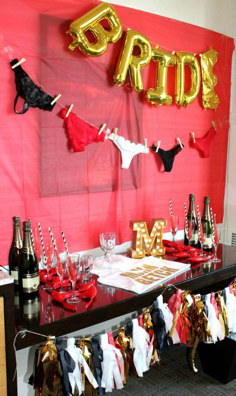 20 Fun Balloon Décor Ideas For Bachelorette Parties - Shelterness