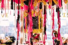 15 lots of black, pink and marble balloons with bold tassels