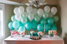 16 ombre balloon backdrop for the dessert table