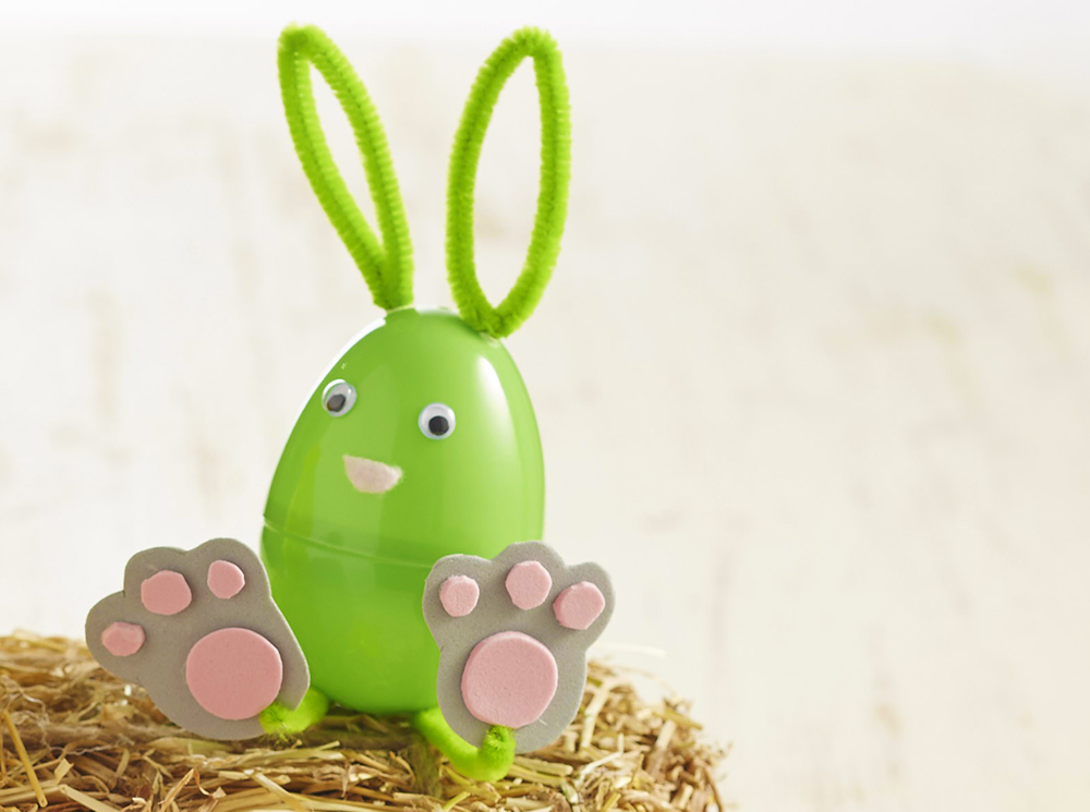 DIY plastic Easter egg bunnies (via blog.hobbycraft.co.uk)