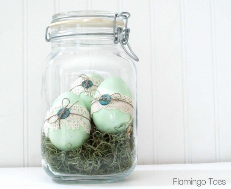 DIY lace and button Easter eggs (via www.flamingotoes.com)
