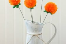 DIY pompom dandelion bouquet for spring decor