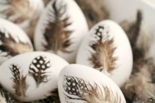 feather Easter eggs will fit Scandinavian and rustic decor