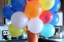 02 a cone vase with a super colorful balloons bouquet