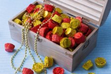 18 a treasure chest centerpiece with Hersheys