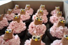 DIY chocolate owl cupcakes with strawberry-raspberry Swiss meringue buttercream