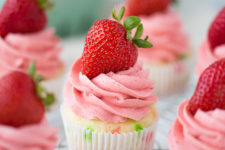 DIY strawberry confetti cupcakes