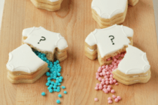 DIY onesie baby gender reveal cookies