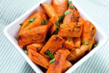 DIY roasted carrots with herbs