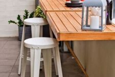 08 foldable pallet tables to attach on the balcony or terrace