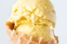 DIY vanilla bean ice cream