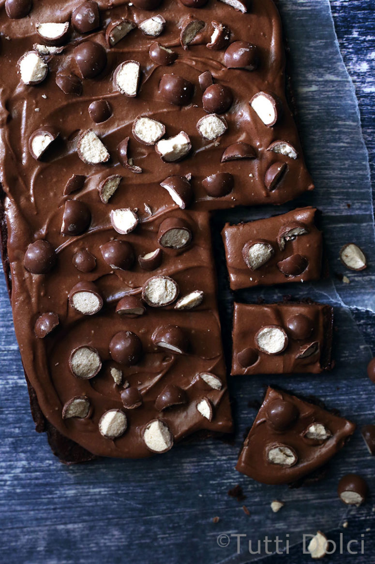 DIY malted brownies (via tutti-dolci.com)