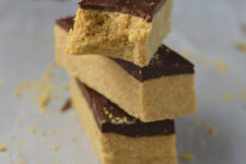 DIY gluten-free peanut butter and chocolate protein bars