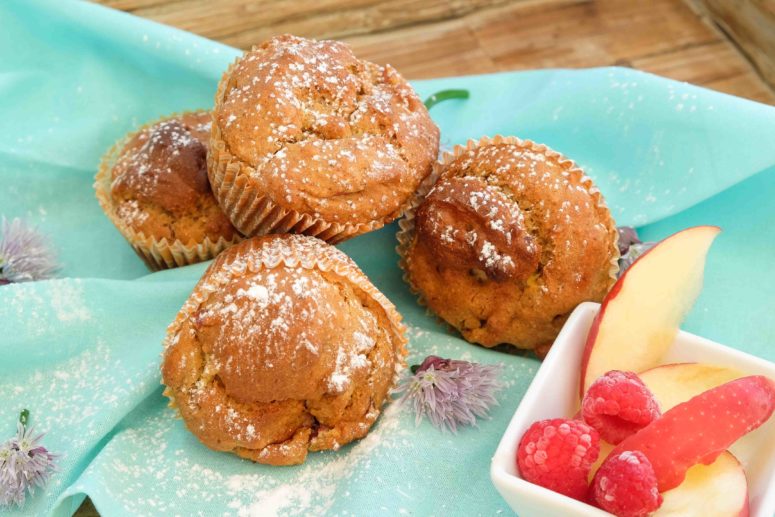 DIY gluten, dairy and egg free apple cinnamon muffins (via onlyglutenfreerecipes.com)