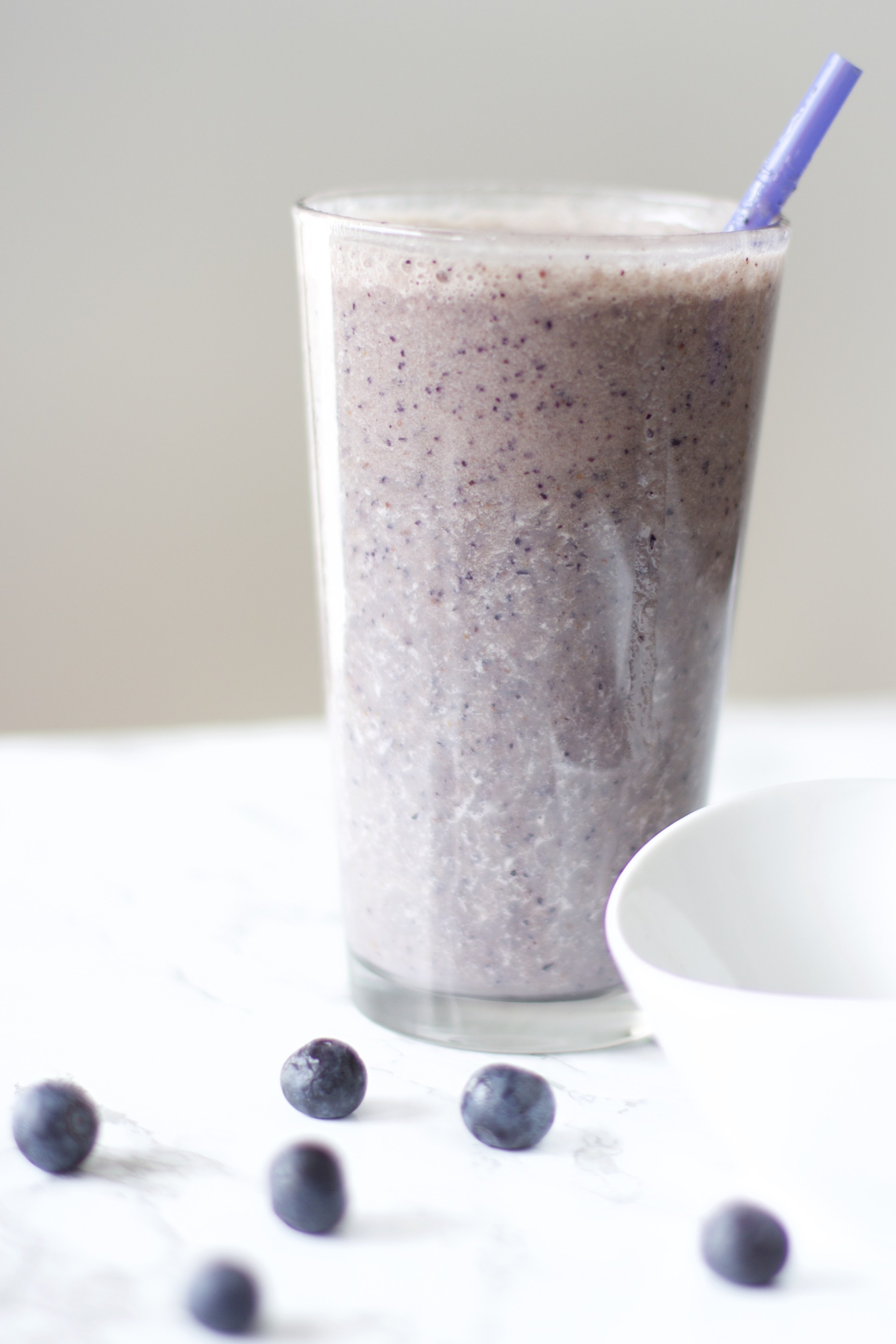 DIY healthy blueberry milkshake