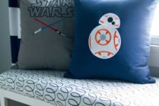 12 colorful pillows with Star Wars appliques