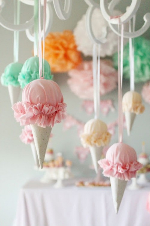 DIY fabric ice cream cones for summer parties  (via www.shelterness.com)
