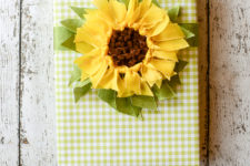 DIY ribbon sunflower gift topper