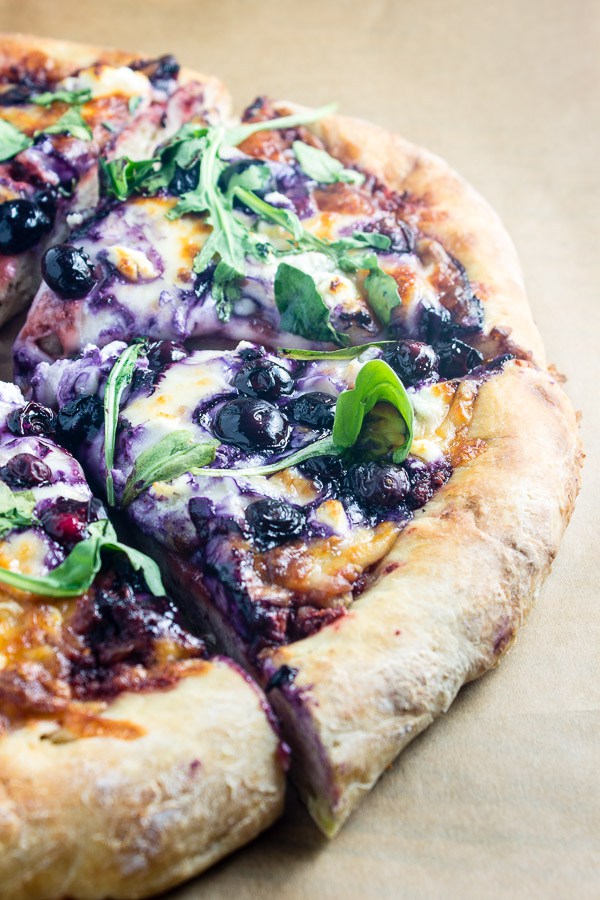 DIY blueberry beets pesto pizza (via leangreennutritionfiend.com)