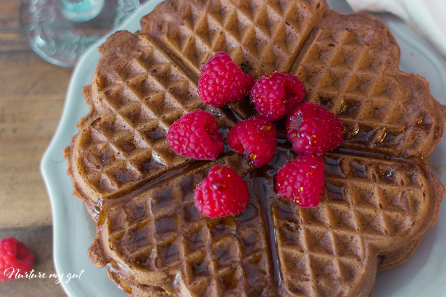 DIY gluten and dairy free chocolate waffles (via nurturemygut.com)