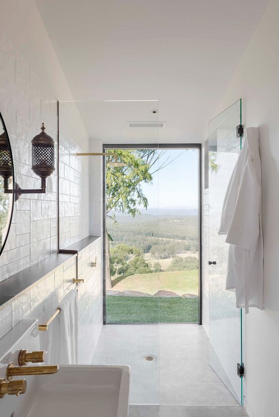 a glazed wall offers the views of fields and woodlands, which is enjoyable and relaxing