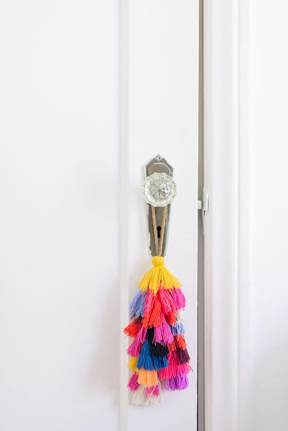 colorful tassel door hanging will take you a couple of minutes and will add cheer