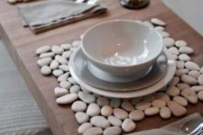 15 pebble placemats will add a chic natural touch to your tablescape