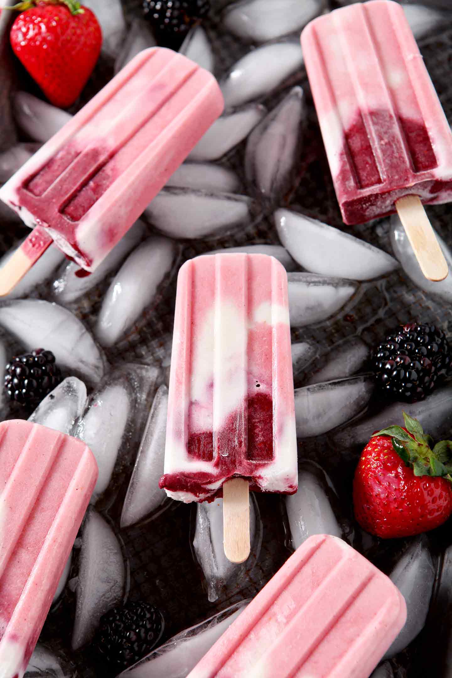 DIY paleo popsicles with maple syrup (via https:)