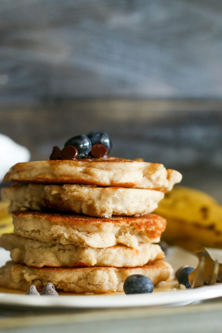 DIY fluffy vegan gluten free pancakes (via www.thekitchenofdanielle.com)