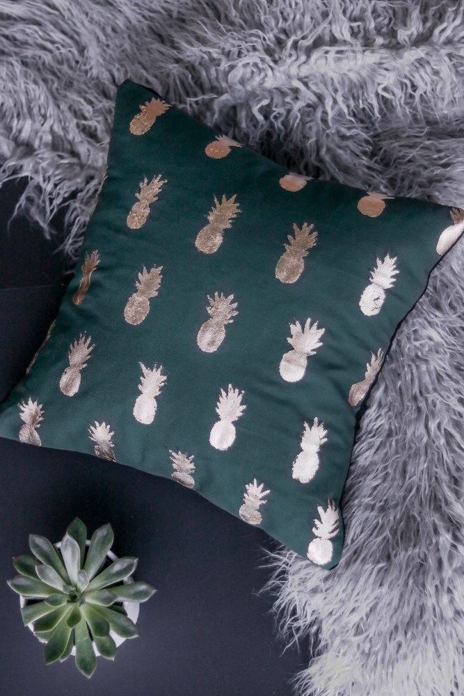 DIY gold leaf pineapple throw pillow