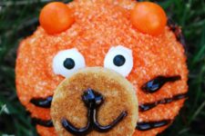 DIY allergy-friendly tiger cupcakes