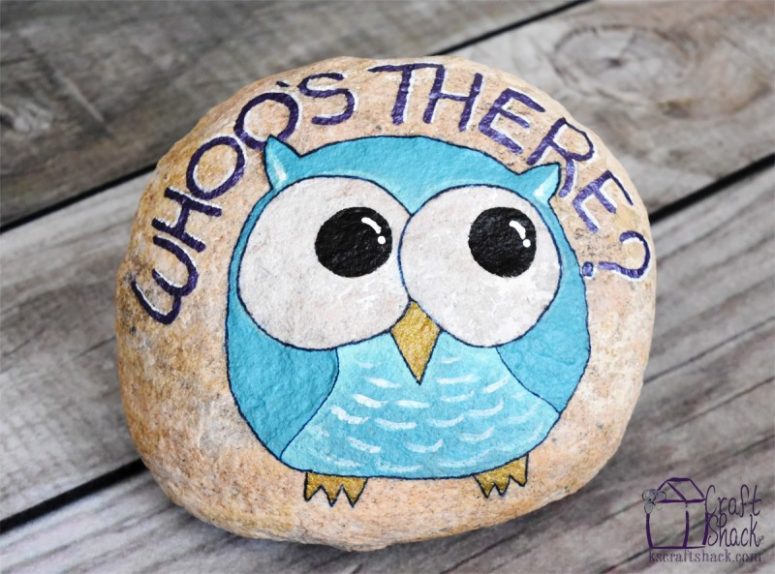 DIY painted owl rock for a porch (via www.craftshackchronicles.com)