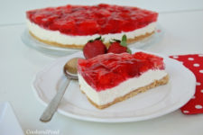 DIY fresh strawberry cheesecake