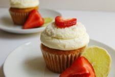 DIY strawberry coconut lime cupcakes