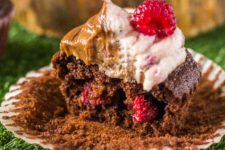DIY chocolate raspberry swirl cupcakes
