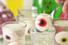DIY floating eyeball jello shots