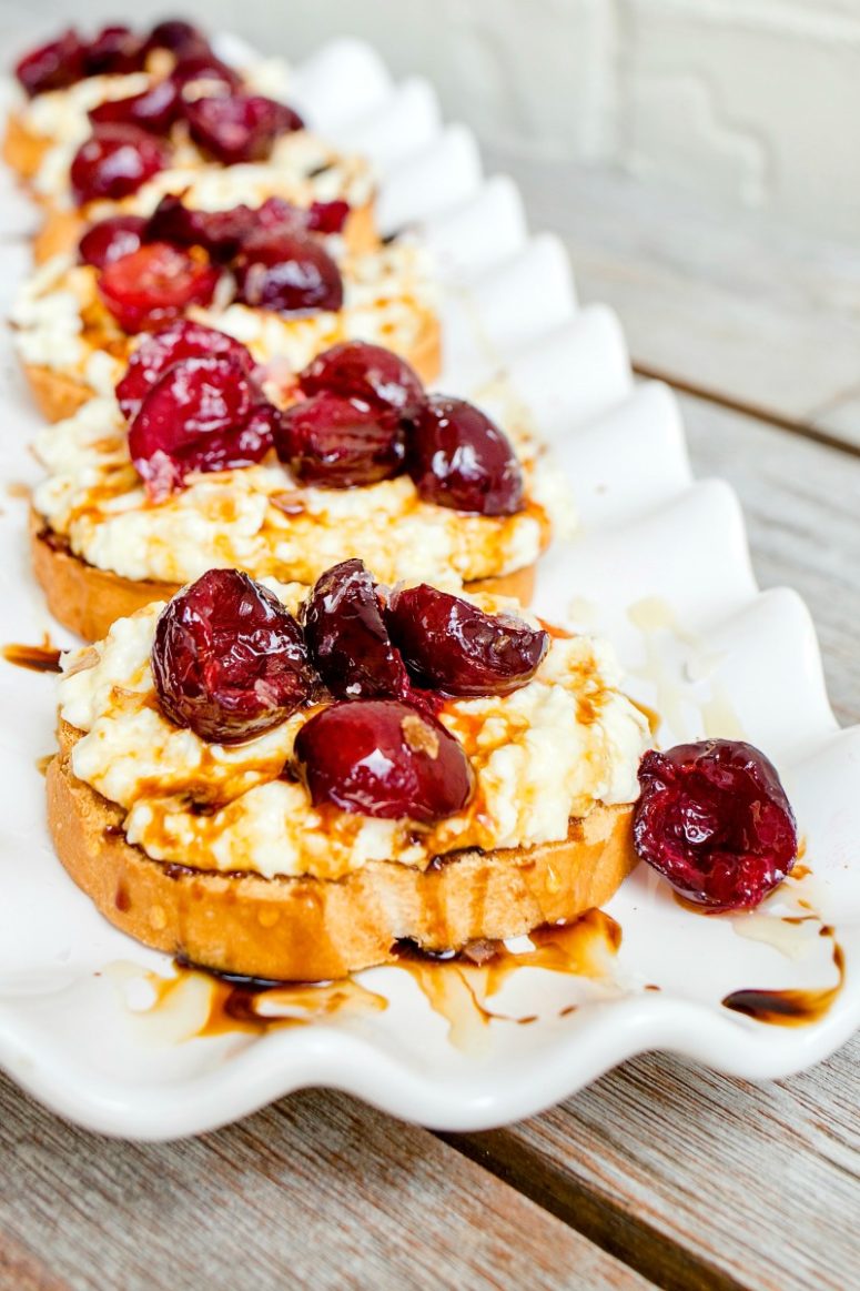 DIY honey roasted cherry ricotta toast (via thebakermama.com)