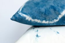 DIY shibori pillows