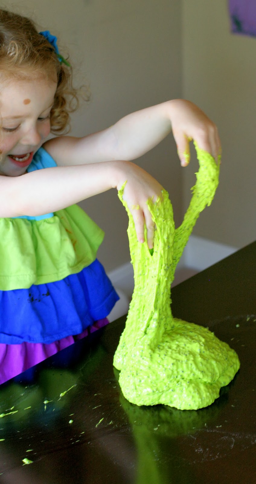 DIY edible slime for Halloween (via www.funathomewithkids.com)