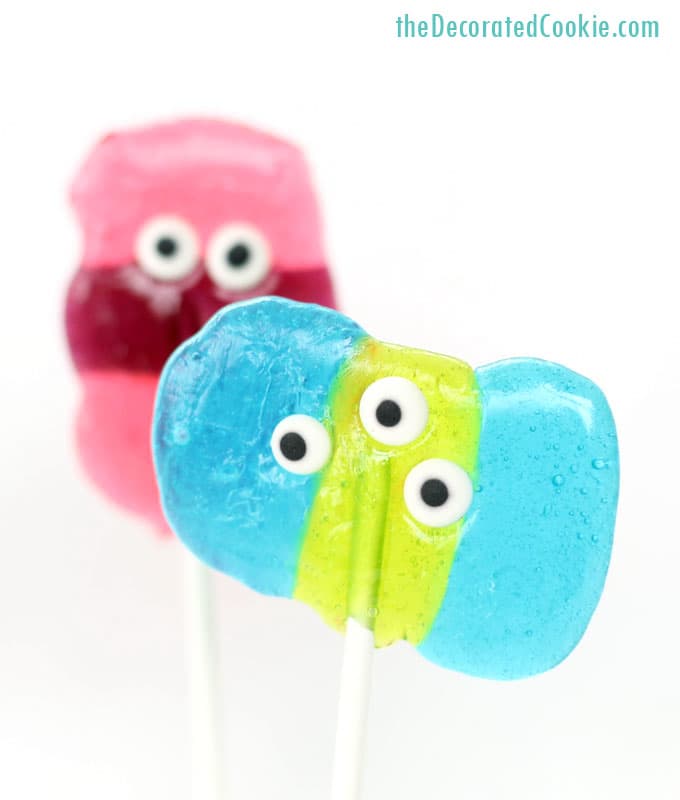 DIY monster lollipops (via thedecoratedcookie.com)
