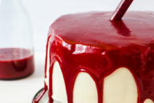 DIY white cake with raspberry jam