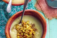 DIY vegan creamy corn soup