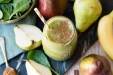 DIY sweet pear smoothie